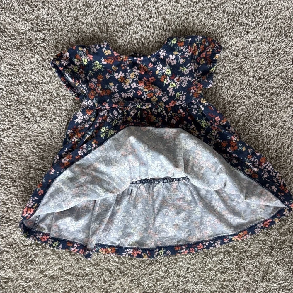 Carter’s Navy Floral Dress Short sleeve fall floral dress – Size 12 Months